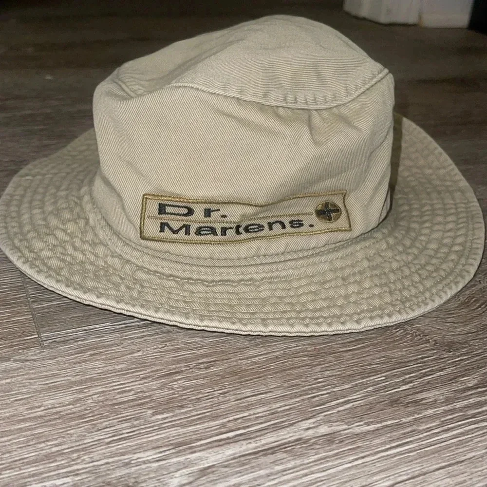 Dr Martens Air Wair Fisherman’s Hat Bucket Sun Cap Cotton large X-Large in tan